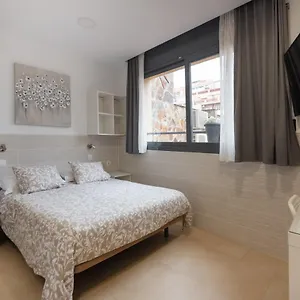 2* Pensión House