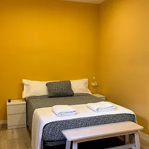 2* Pensión Oliveta Budget