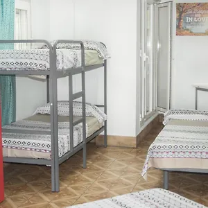 2* Pensión Ideal Sants